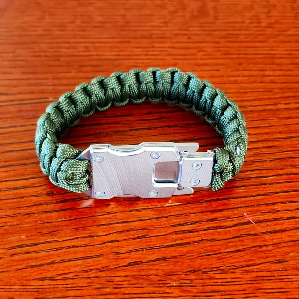 Tactical bracelet